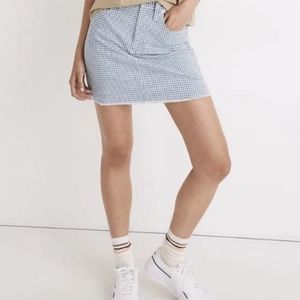 Madewell stretch straight mini skirt in gingham raw hem